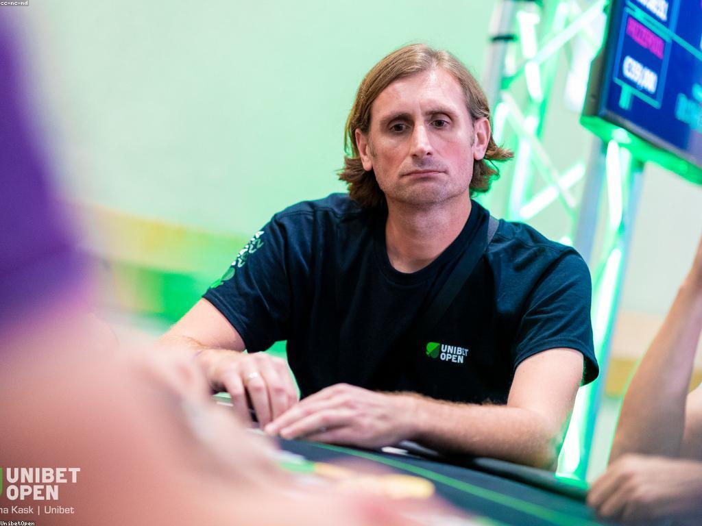 ការប្រាប់ពីកាស៊ីណូ: ការយល់ដឹងពីការលេងហេងហូ និងវិធីសាស្រ្តសម្រេចបានជោគជ័យ